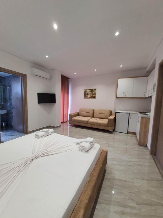 Ferienwohnung The Sunset View Sarandë Exterior foto