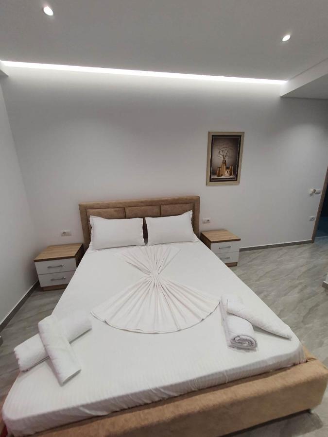 Ferienwohnung The Sunset View Sarandë Exterior foto